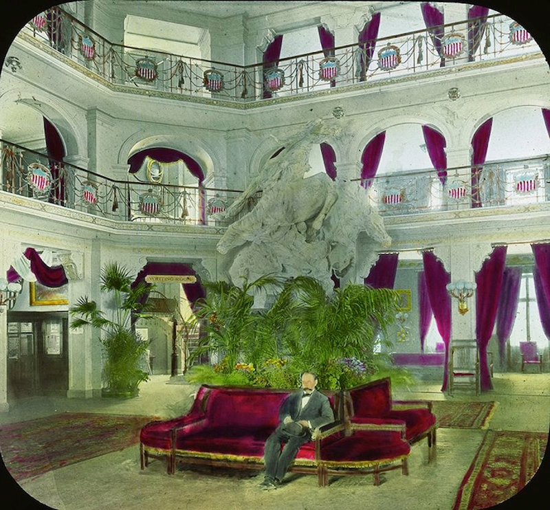 Illustration for article titled How the Paris World's Fair brought Art Nouveau to the Masses in 1900